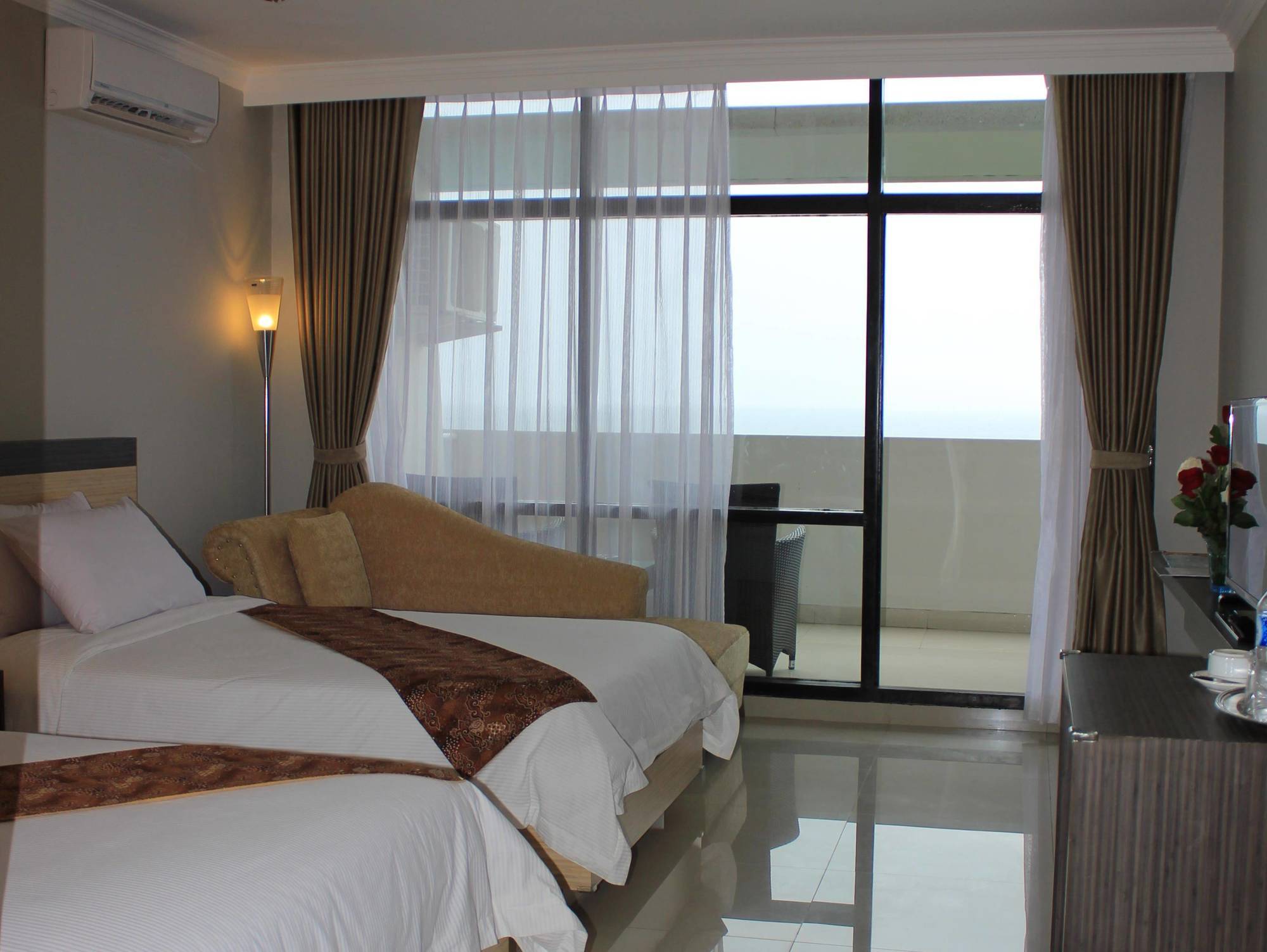 Grand Inna Samudra Beach Cimaja Экстерьер фото