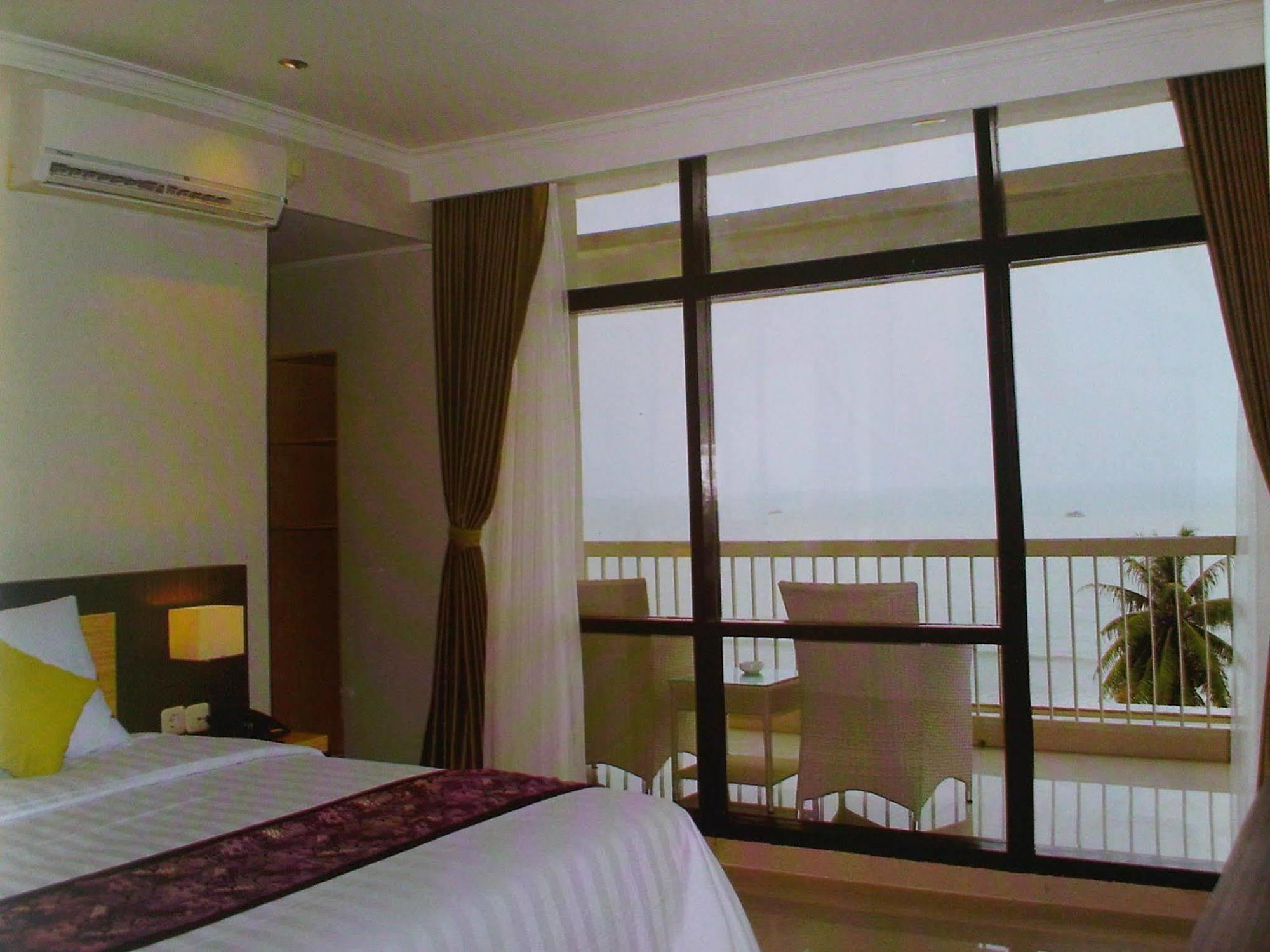 Grand Inna Samudra Beach Cimaja Экстерьер фото